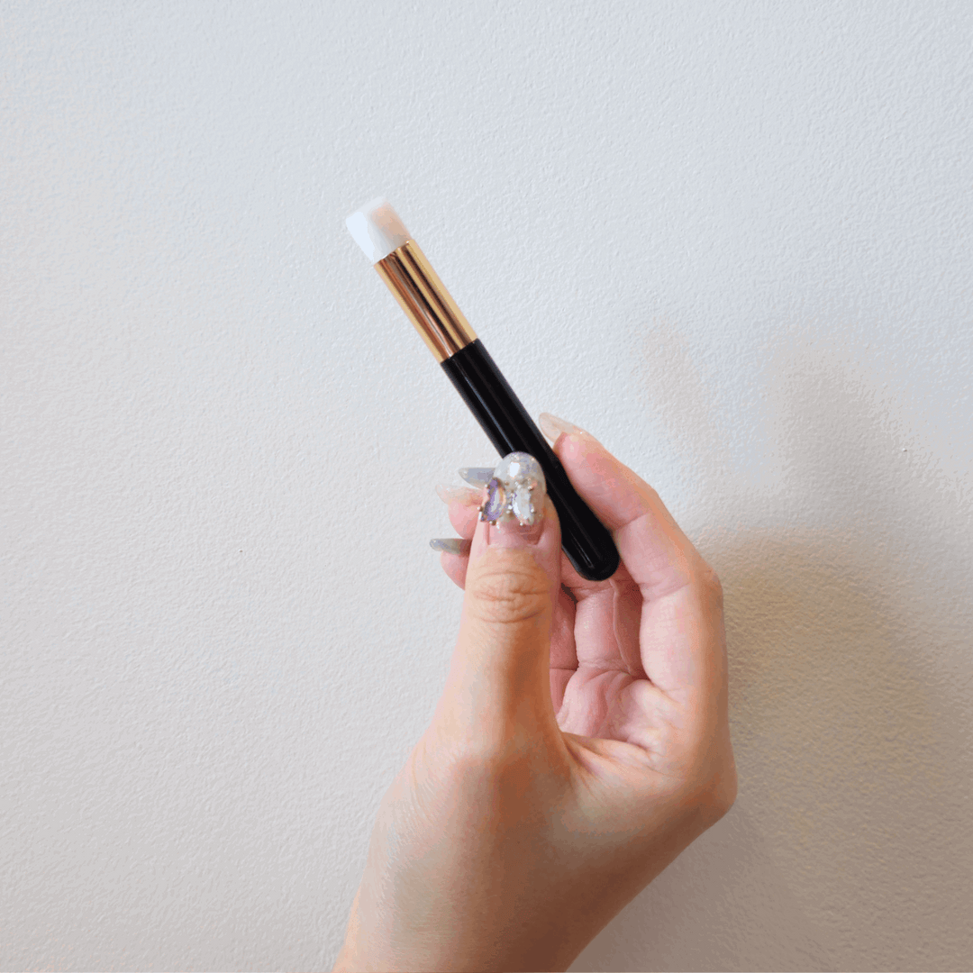 Eyelash Cleaning Brush | HanaDolly Lashes