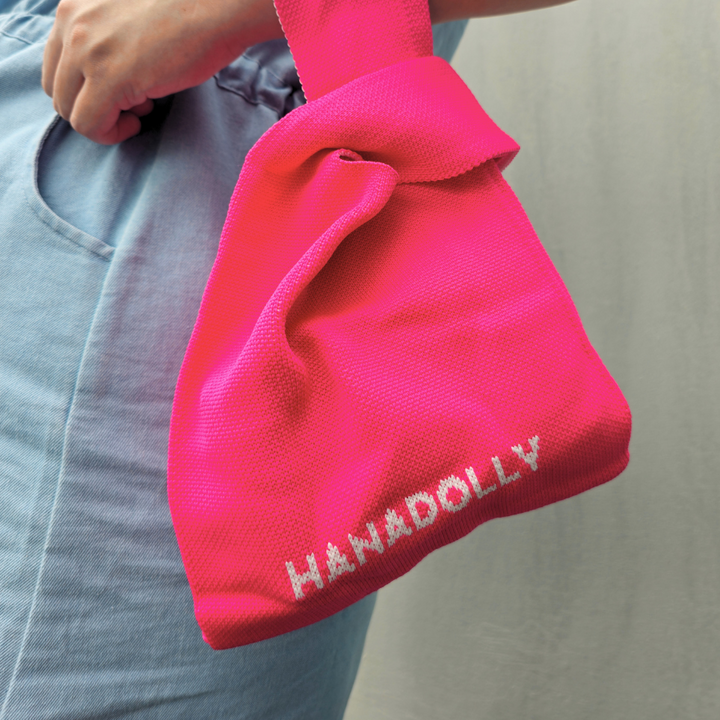 HanaDolly Knitted Knot Pouch