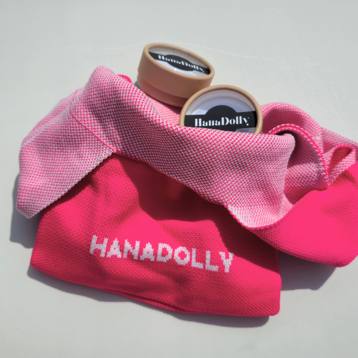 HanaDolly Knitted Knot Pouch