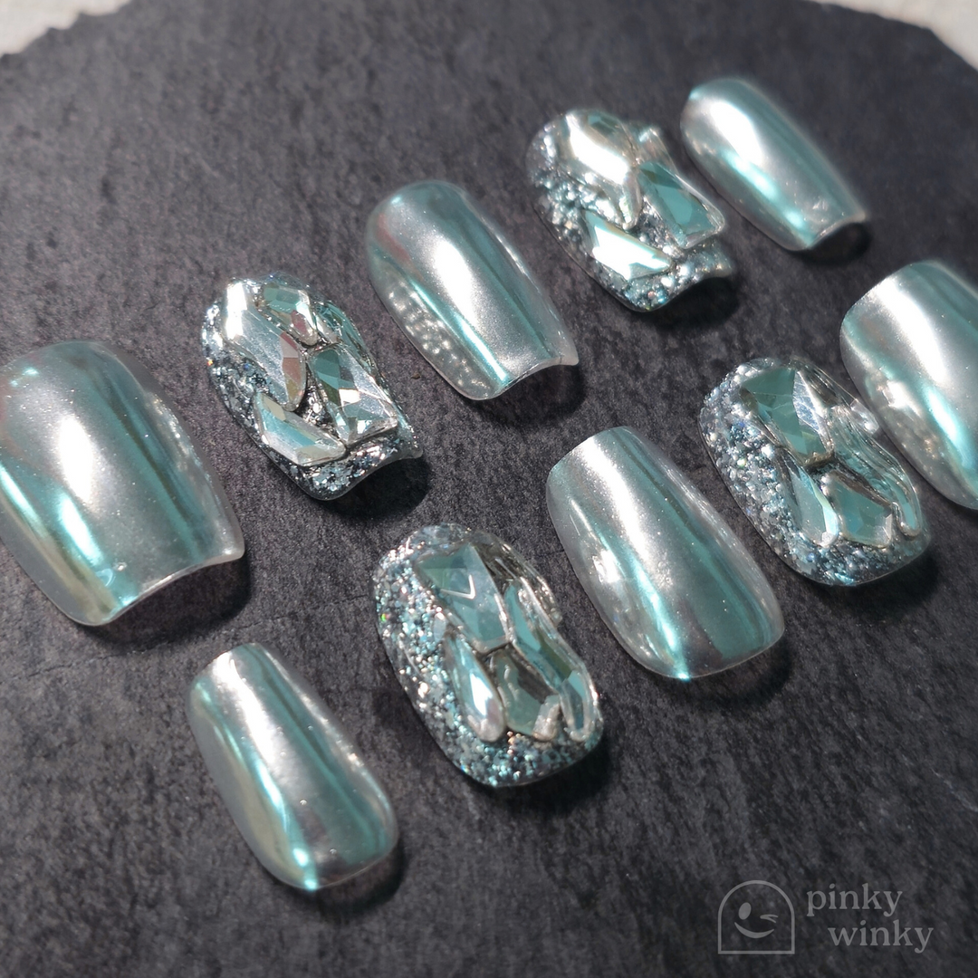 Starlight Prosperity • Nail & Lash Festive Set